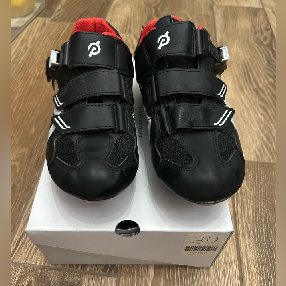 Peloton cycle shoes size 39